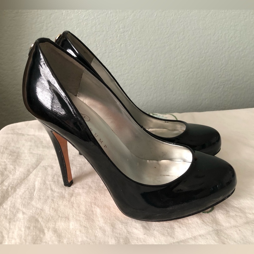 Ivanka Trump Black Pump Heels Women 6.5 W